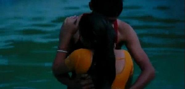  Lovers hot romance in swimming pool